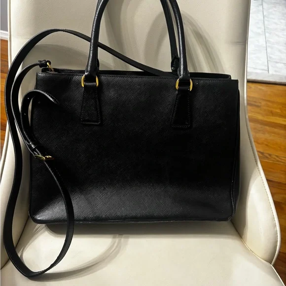 Prada Black Crossbody Bag - Picture 4 of 15